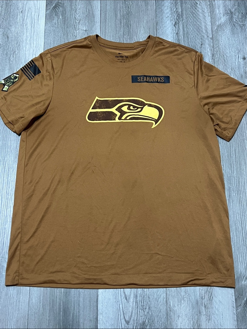 Nike Seattle Seahawks Salute to Service Legend T-shirt/ Size XL